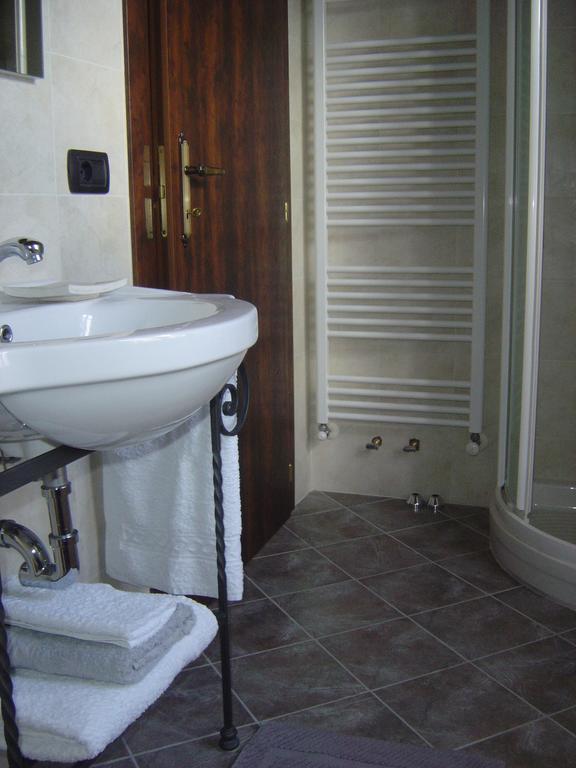 Bed and Breakfast La Collina Dei Franchi Camporgiano Zimmer foto