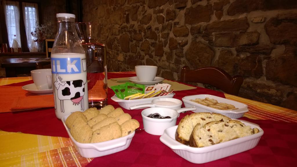 Bed and Breakfast La Collina Dei Franchi Camporgiano Exterior foto