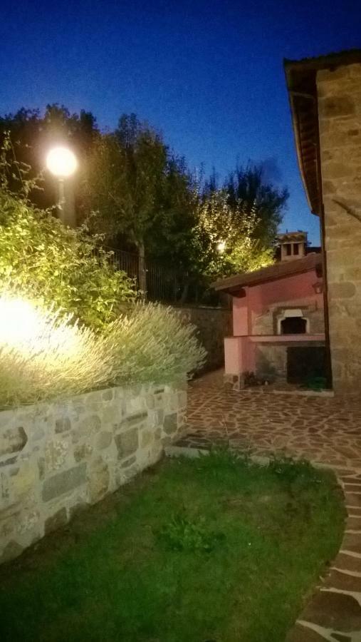 Bed and Breakfast La Collina Dei Franchi Camporgiano Exterior foto
